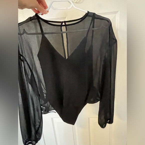 Aritzia bodysuit blouse - Picture 3 of 3